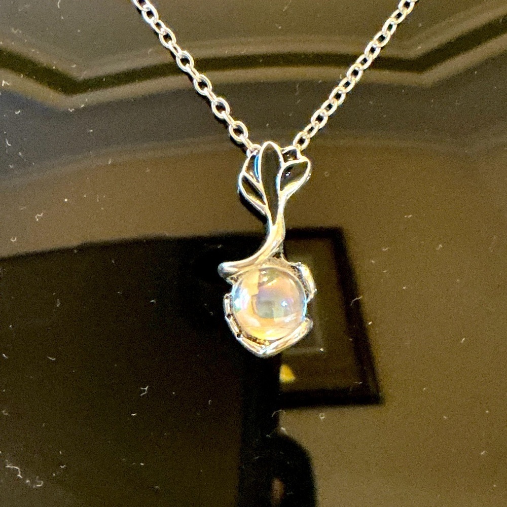 Beautiful Necklace 22” Brand New!
